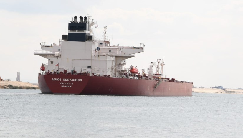 انتظام حركة الملاحة بقناة السويس