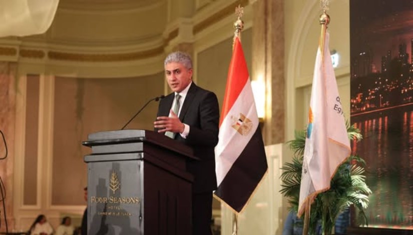 شريف فتحي وزير السياحة والآثار