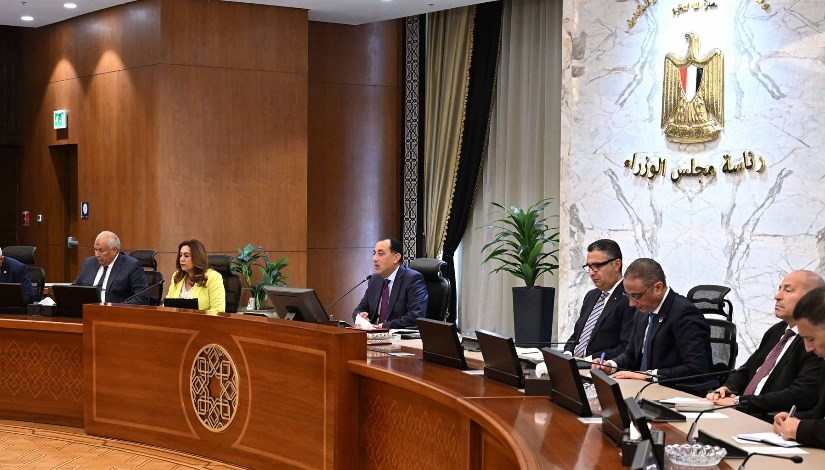 خلال اجتماع رئيس مجلس الوزراء 