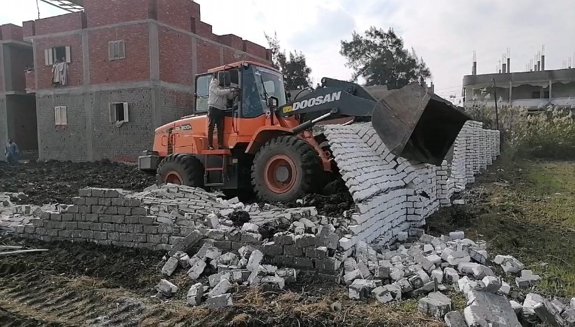 إزالة حالات التعدي على الأراضي الزراعية