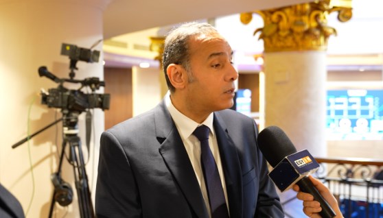 الدكتور إسلام عزام