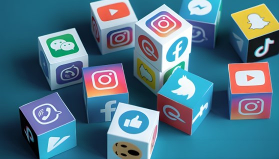 وسائل التواصل الاجتماعي