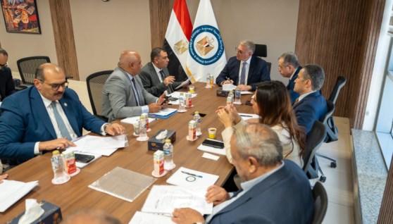 وزير البترول خلال لقائه أعضاء مجلسي النواب والشيوخ
