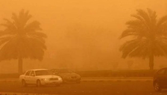 عاصفة ترابية 