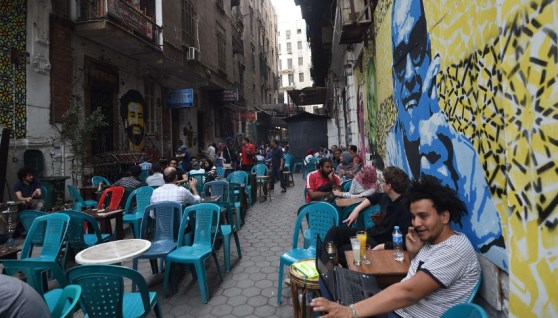 مواعيد عمل المطاعم والكافيهات