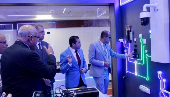 منتجات زيروتك داخل مصنع الإلكترونيات التابع للهيئة العربية للتصيع