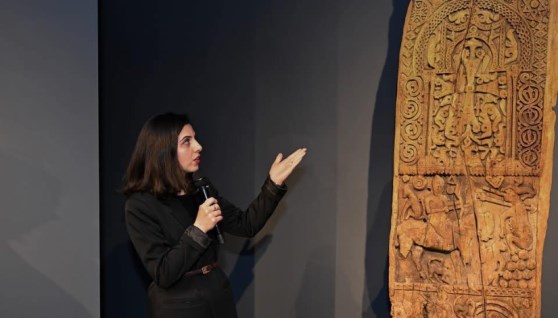معرض "عودة تاريخية"