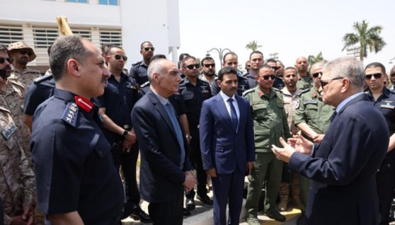  الفريق أسامة ربيع رئيس هيئة قناة السويس