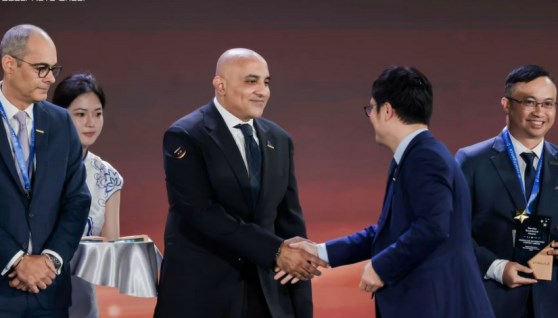 أثناء التكريم