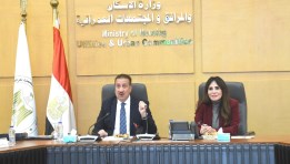 وزيرة الإسكان خلال لقائها بمحافظة بورسعيد