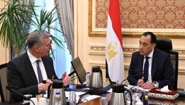 رئيس الوزراء يلتقي وزير البترول والثروة المعدنية