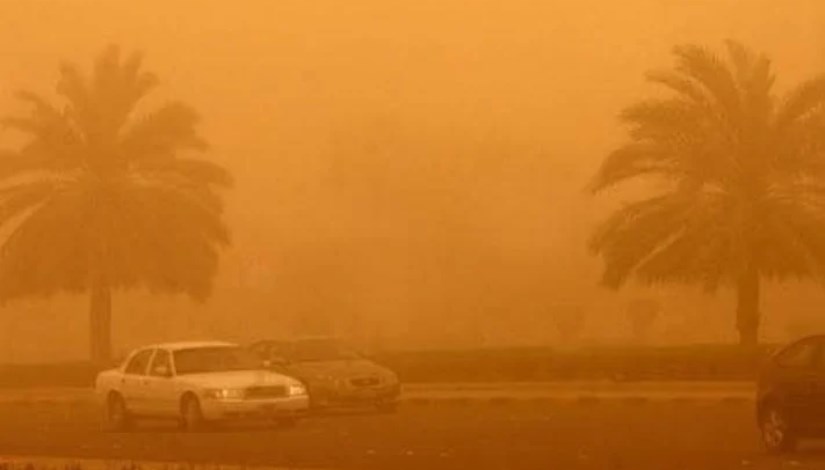 عاصفة ترابية 