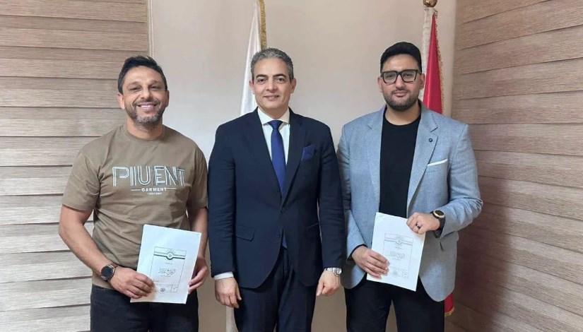 محمد فاروق ومحمد عبدالجليل مع الدكتور  طارق سعده