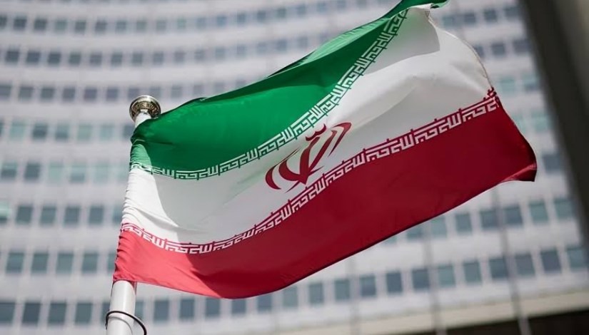 إيران