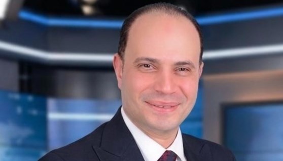 الدكتور تامر مؤمن
