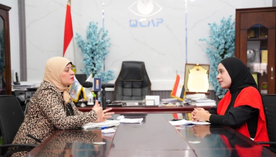  الدكتورة هند عبد اللاه، مدير المعمل المركزي لتحليل متبقيات المبيدات والصحفية هدير جلال