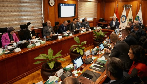 جانب من أعمال الجمعية العامة لشركة خالدة للبترول