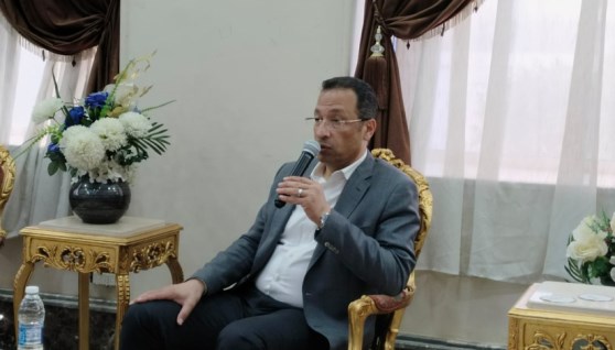 وزير الاتصالات خلال لقاء صحفي على هامش جولته بمحافظة بني سويف