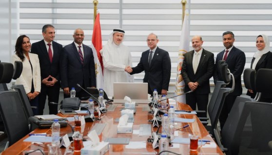 جانب من لقاء وزير الاستثمار والتجارة الخارجية مع المؤسسة الدولية الإسلامية لتمويل التجارة