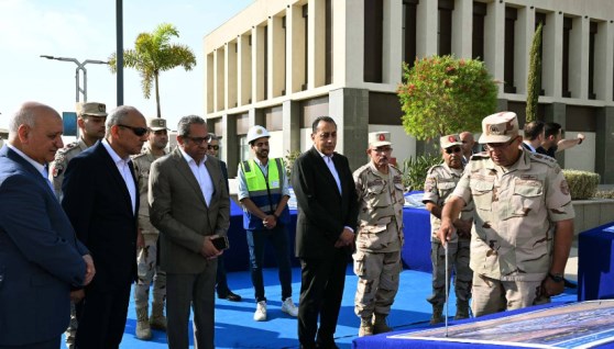 جانب من زيارة تفقد رئيس الوزراء