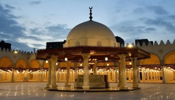 أذان المغرب