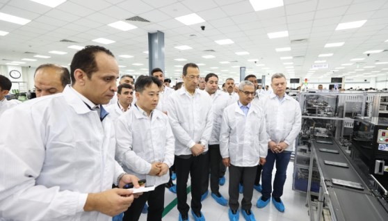  وزير الاتصالات وتكنولوجيا المعلومات