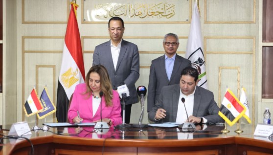وزير الاتصالات