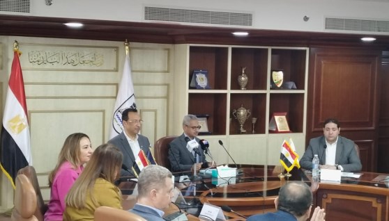 وزير الاتصالات وتكنولوجيا المعلومات رأفت هندي