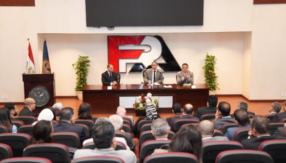جانب من لقاء رئيس الهيئة مع اتحادي شركات التأجير التمويلي والتخصيم
