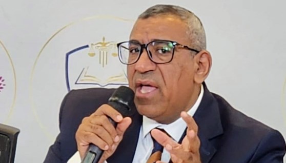 الدكتور علاء العيسوي 