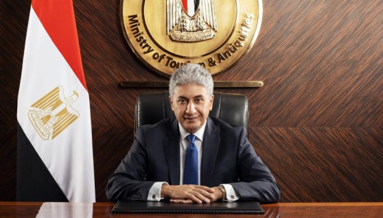 شريف فتحي وزير السياحة والآثار  