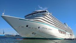 السفينة السياحية CRYSTAL SERENITY