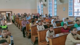 طلاب المرحلة الابتدائية