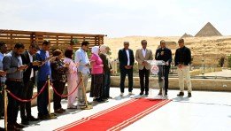 رئيس الوزراء خلال رده على أسئلة الصحفيين