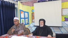 جانب من الندوة 