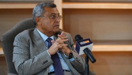  أسامة كمال وزير البترول الأسبق
