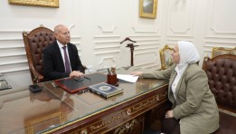 محافظ القاهرة خلال اعتماد جدول الإمتحانات