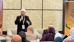 خلال تدشين قافلة توعية لحجاج السياحة بمطار القاهرة 