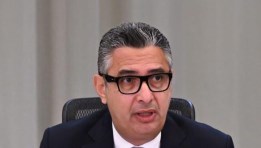 الدكتور شريف فاروق