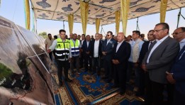وزير النقل خلال جولته