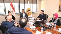  لقاء وزير الصناعةبوفد بنك أبوظبي الأول مصر