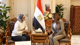 لقاء وزيرة التنمية المحلية بمحافظ الوادي الجديد