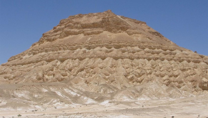 المواد المحجرية