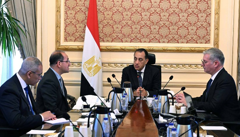 رئيس مجلس الوزراء مصطفى مدبولي مع وزير البترول