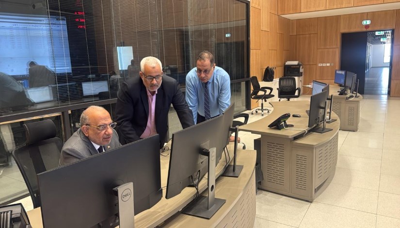 وزير الكهرباء والطاقة المتجددة