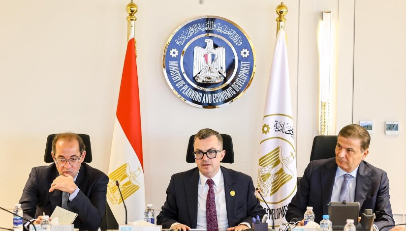 خلال اجتماع وزيرا لتخطيط والمالية ووزير التعليم العالي 