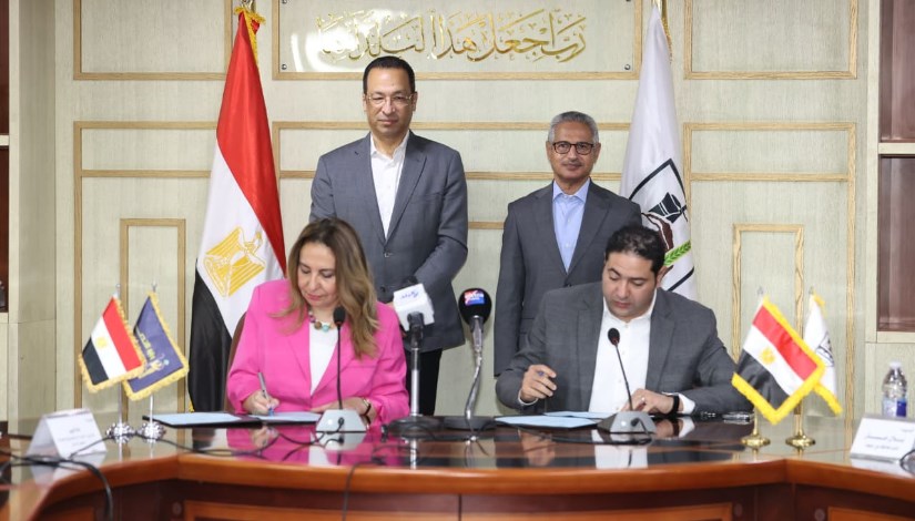 وزير الاتصالات