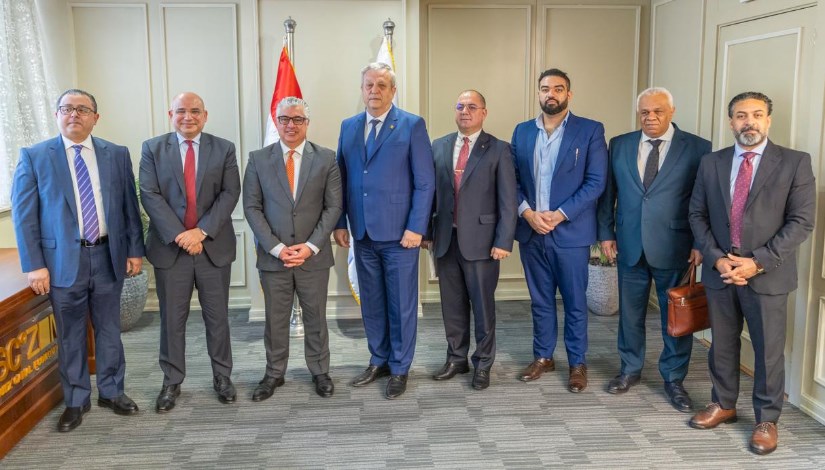 وليد جمال الدين خلال لقائه بوفد غرفة التجارة والصناعة ببوخارست