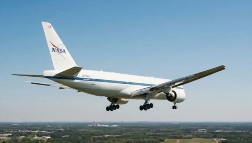 طائرة  Boeing 777-200ER
