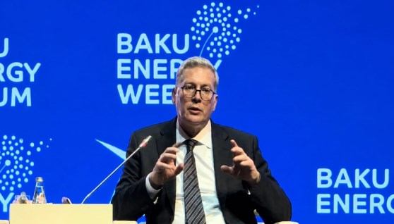 المهندس كريم بدوي وزير البترول والثروة المعدنية